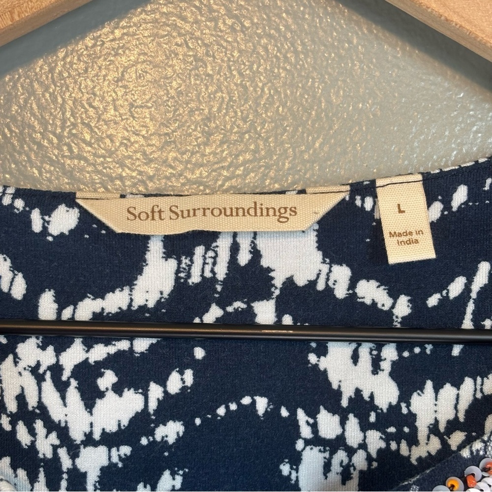 Soft Surroundings Large Akira Beaded Sequin Tunic Blue White Ikat Batik Pattern - Picture 5 of 6